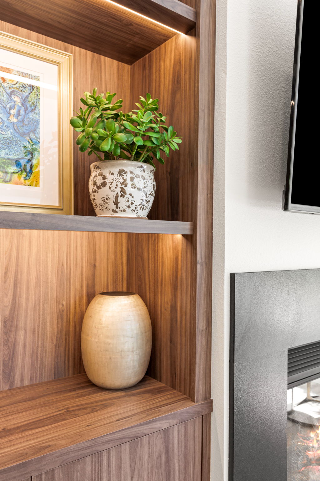 L41 Timeless Walnut STEVENSWOOD TFL Bookshelf